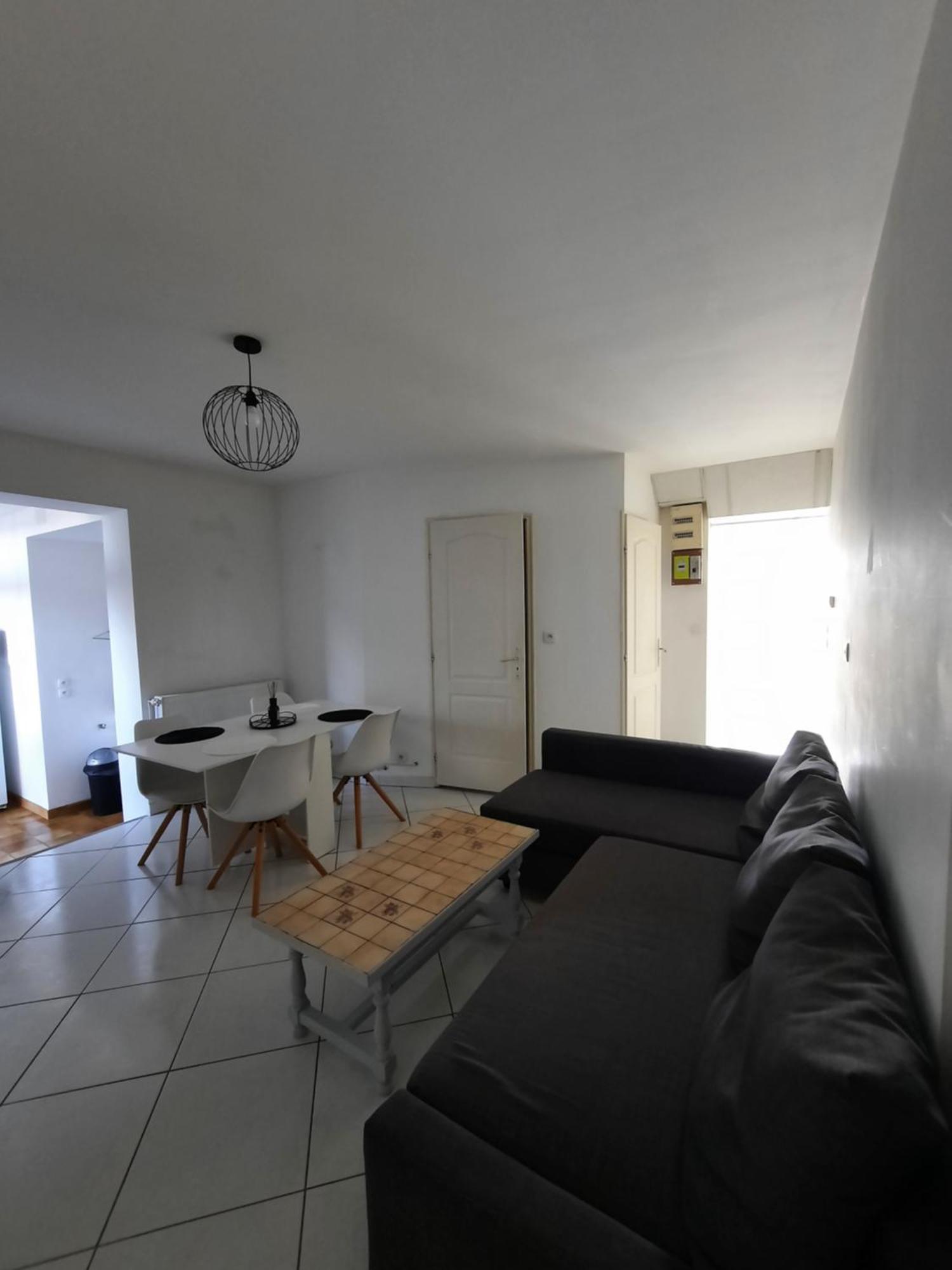 Le-Bon-Appart De Plain-Pied Avec Terrasse Auxonne Εξωτερικό φωτογραφία